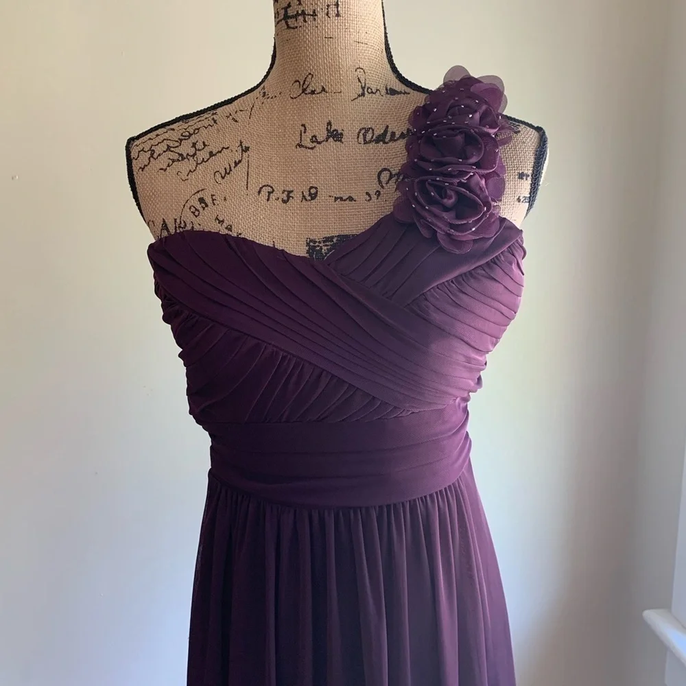 DB Studio one shoulder belted purple dress 8/10